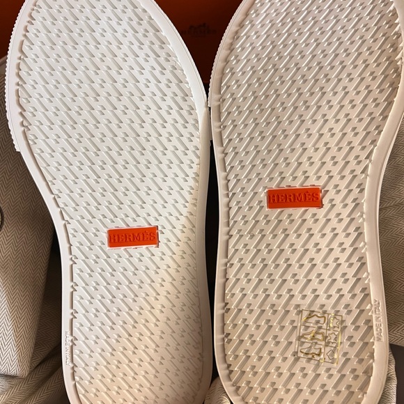 Hermes Day sneaker size 36.5 BNIB - Picture 2 of 3